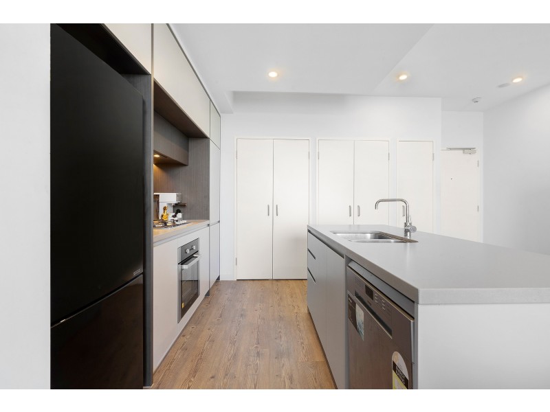 908/81B Lord Sheffield Circuit, Penrith NSW 2750