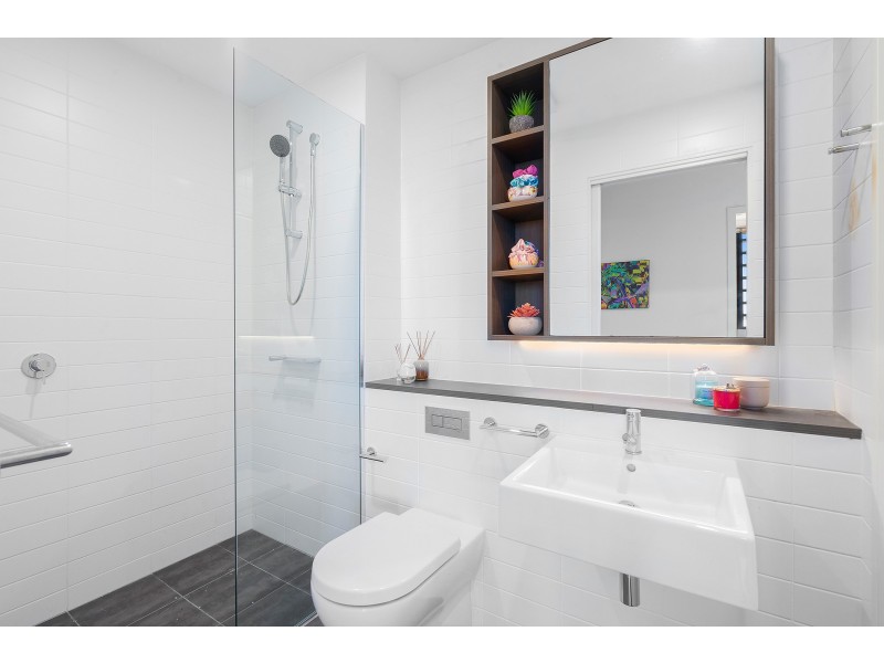 908/81B Lord Sheffield Circuit, Penrith NSW 2750