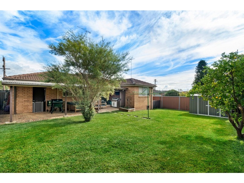 84 Racecourse Road, South Penrith NSW 2750
