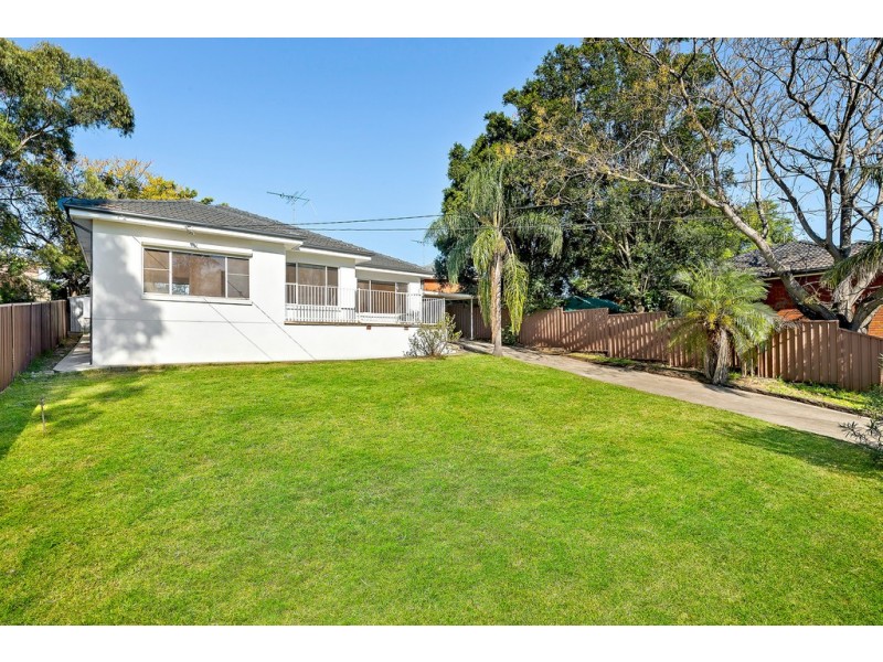 8 Hilltop Road, Penrith NSW 2750