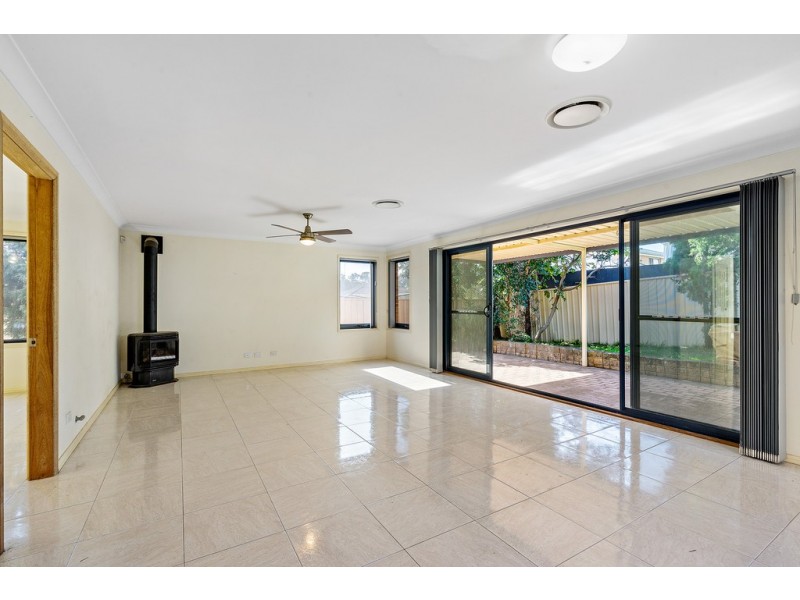 26 Waterford Way, Glenmore Park NSW 2745