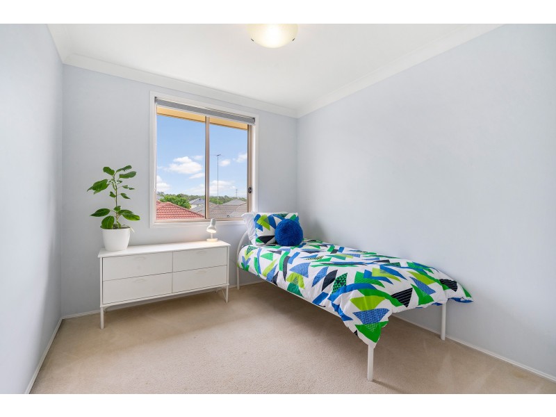 15 Kingsfield Avenue, Glenmore Park NSW 2745