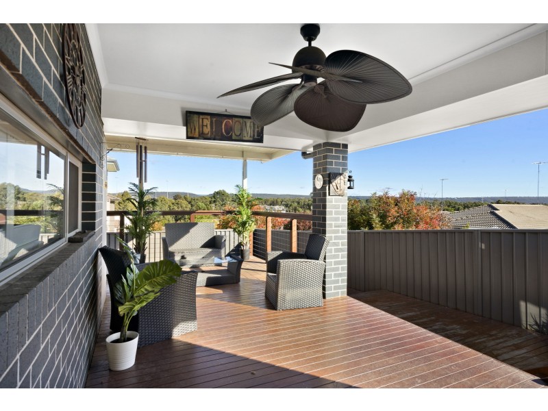 1 Lyora Street, Glenmore Park NSW 2745