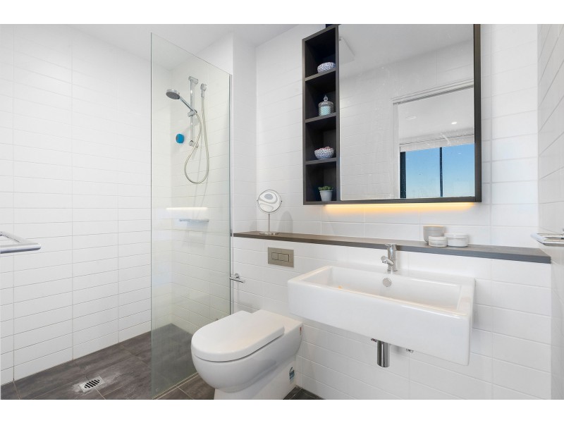 908/81B Lord Sheffield Circuit, Penrith NSW 2750