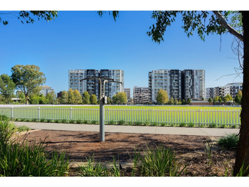 908/81B Lord Sheffield Circuit, Penrith NSW 2750