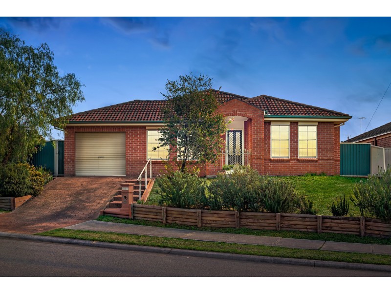 23 Tarrabundi Drive, Glenmore Park NSW 2745