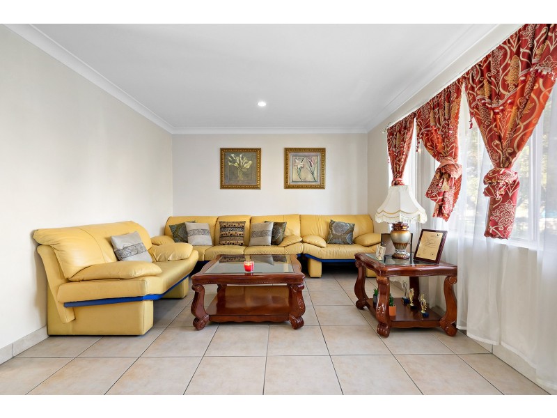 11 Twickenham Avenue, Cambridge Park NSW 2747