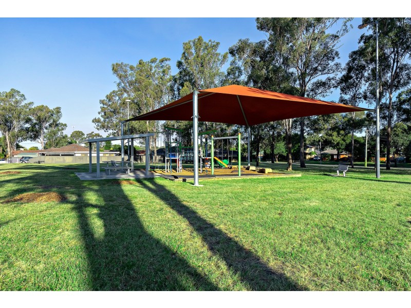 11 Twickenham Avenue, Cambridge Park NSW 2747