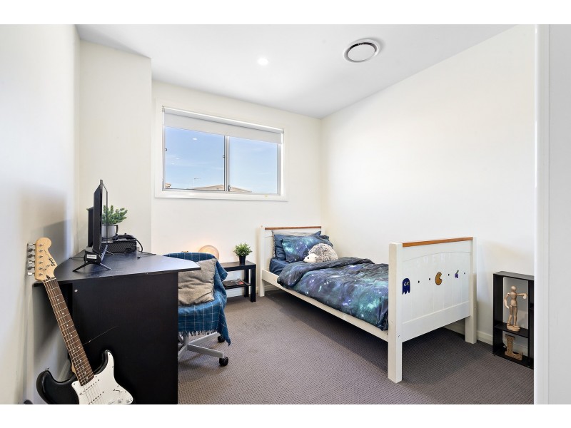 49 Deerubbin Drive, Glenmore Park NSW 2745