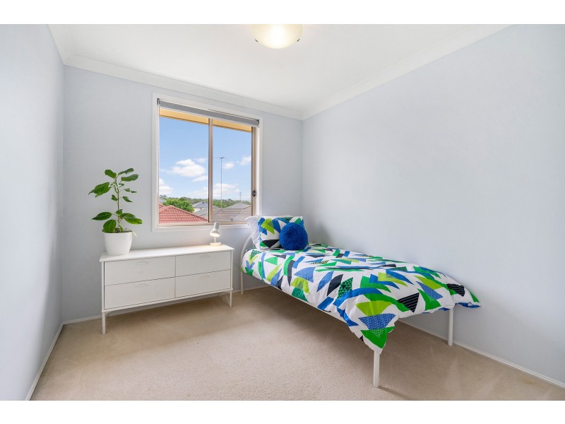 15 Kingsfield Avenue, Glenmore Park NSW 2745