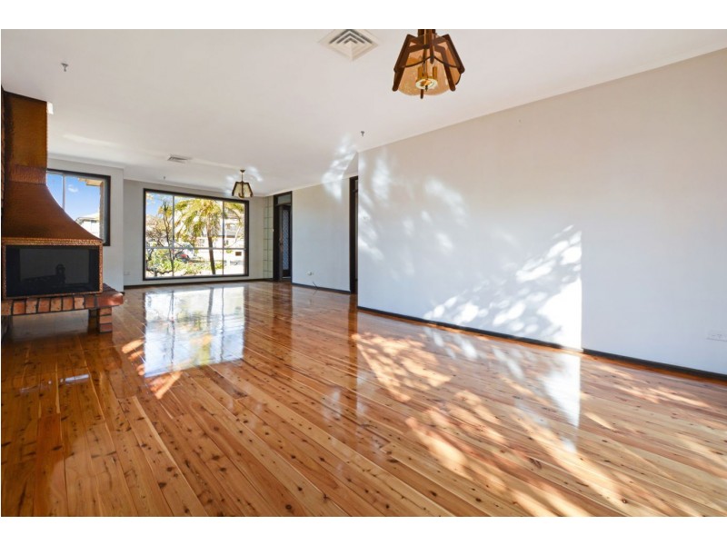 6 Nichols Parade, Mount Riverview NSW 2774