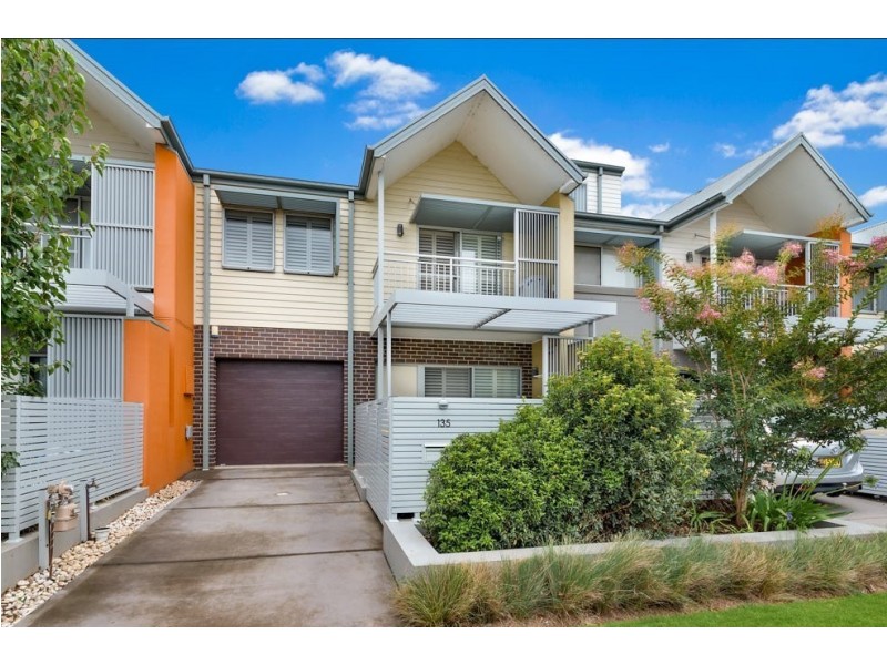 135 Lakeview Drive, Cranebrook NSW 2749