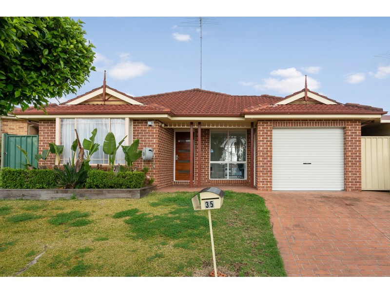 35 Kumbara Close, Glenmore Park NSW 2745