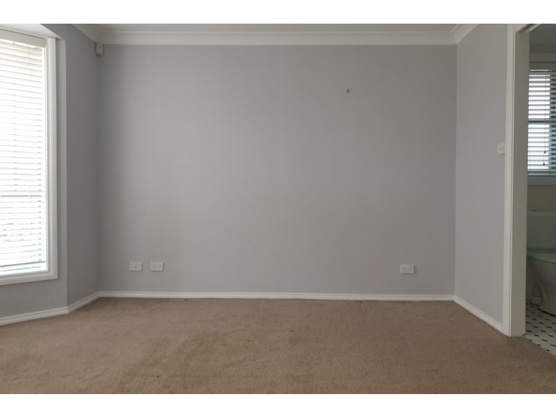 4 Corvus Close, Glenmore Park NSW 2745