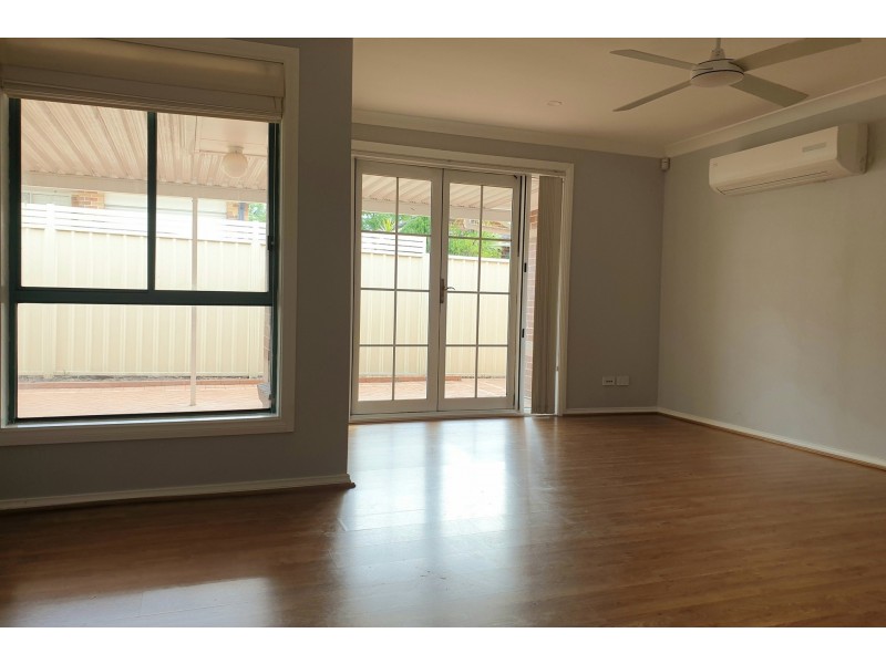 4 Corvus Close, Glenmore Park NSW 2745