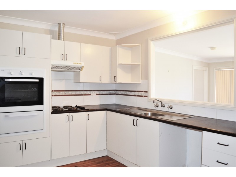 4 Reindeer Place, Werrington NSW 2747