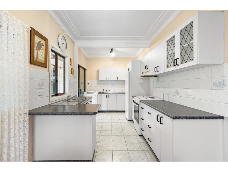 8 Cooper Street, Penrith NSW 2750