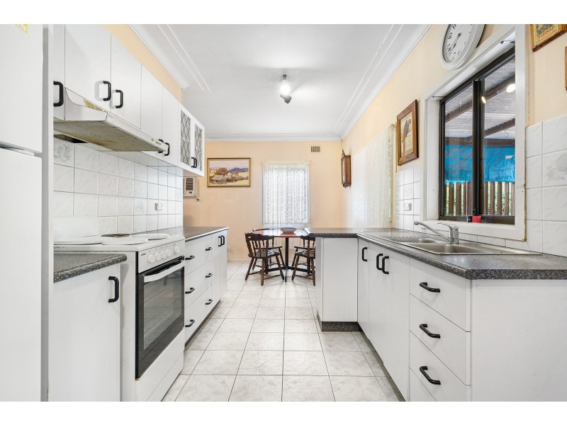 8 Cooper Street, Penrith NSW 2750