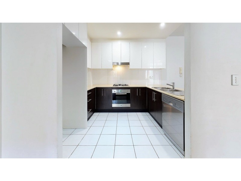 31/28 Brickworks Drive, Holroyd NSW 2142