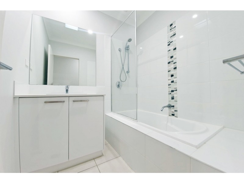 21 Ballinger Avenue, Riverstone NSW 2765