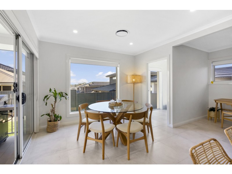 70 Leppington House Drive, Denham Court NSW 2565