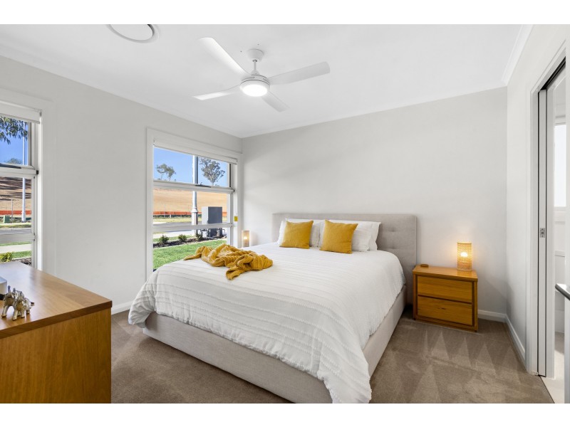 70 Leppington House Drive, Denham Court NSW 2565