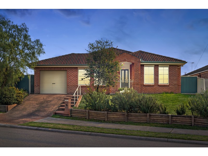 23 Tarrabundi Drive, Glenmore Park NSW 2745