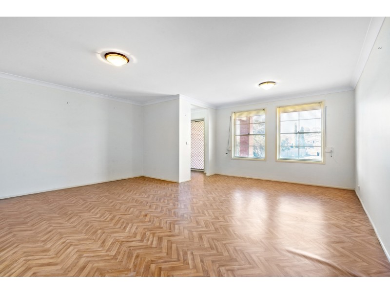 23 Tarrabundi Drive, Glenmore Park NSW 2745