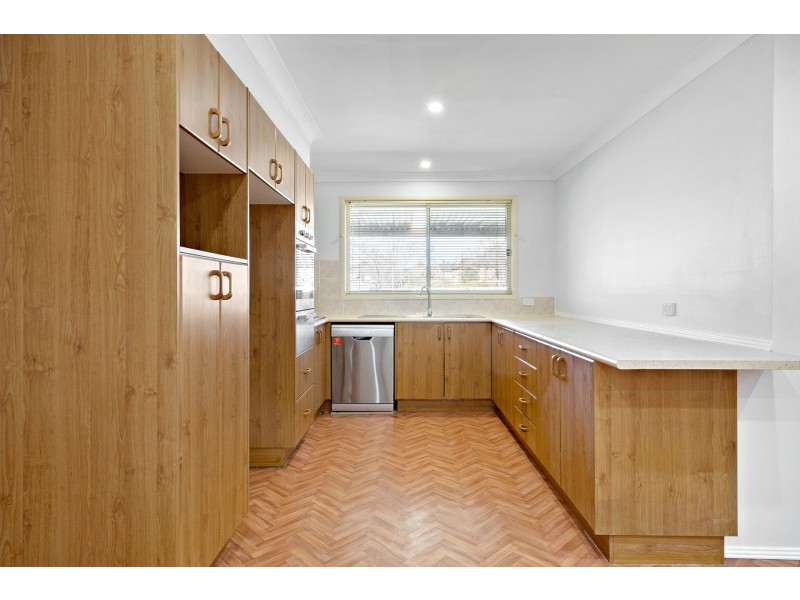 23 Tarrabundi Drive, Glenmore Park NSW 2745