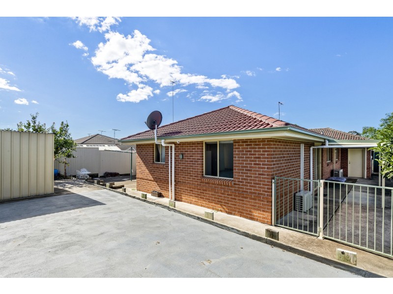 23 Tarrabundi Drive, Glenmore Park NSW 2745