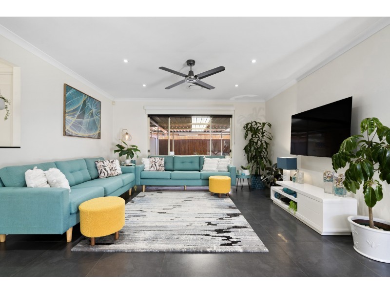 42 Aberdeen Circuit, Glenmore Park NSW 2745