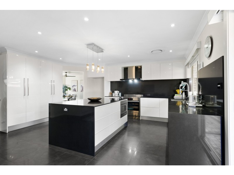 42 Aberdeen Circuit, Glenmore Park NSW 2745