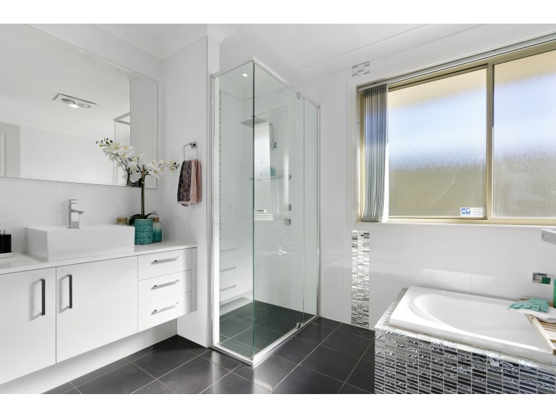 42 Aberdeen Circuit, Glenmore Park NSW 2745