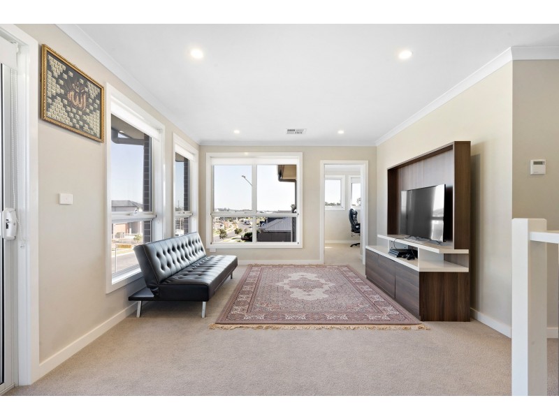 71 Doncaster Avenue, Claremont Meadows NSW 2747