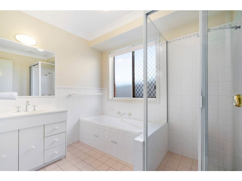 15 Womra Crescent, Glenmore Park NSW 2745