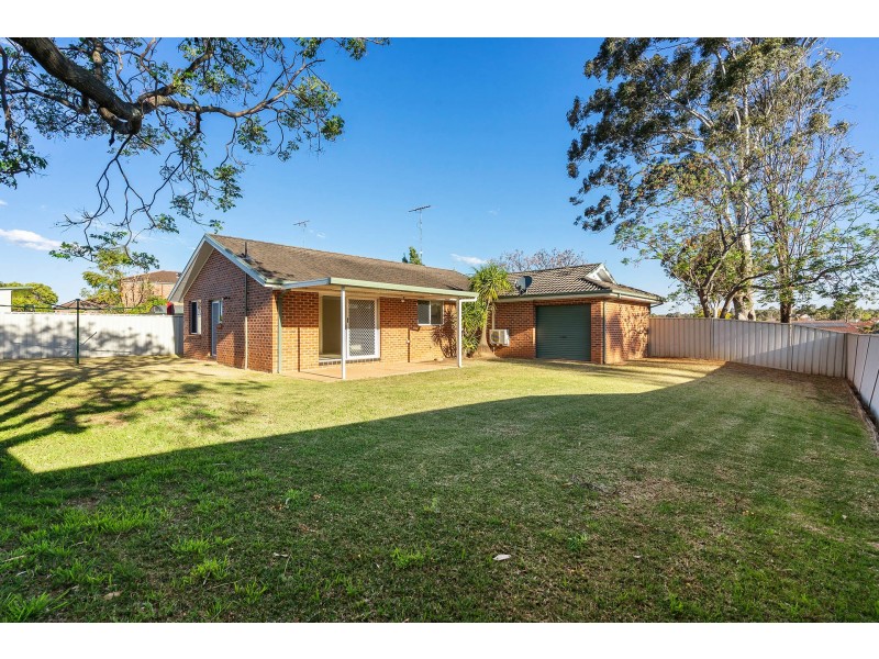 15 Womra Crescent, Glenmore Park NSW 2745