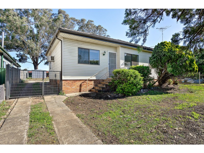8 Cooper Street, Penrith NSW 2750
