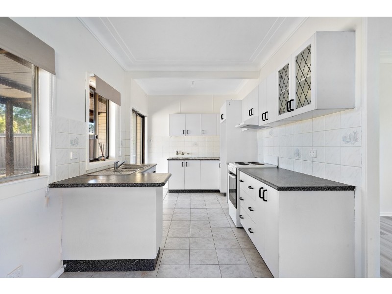 8 Cooper Street, Penrith NSW 2750