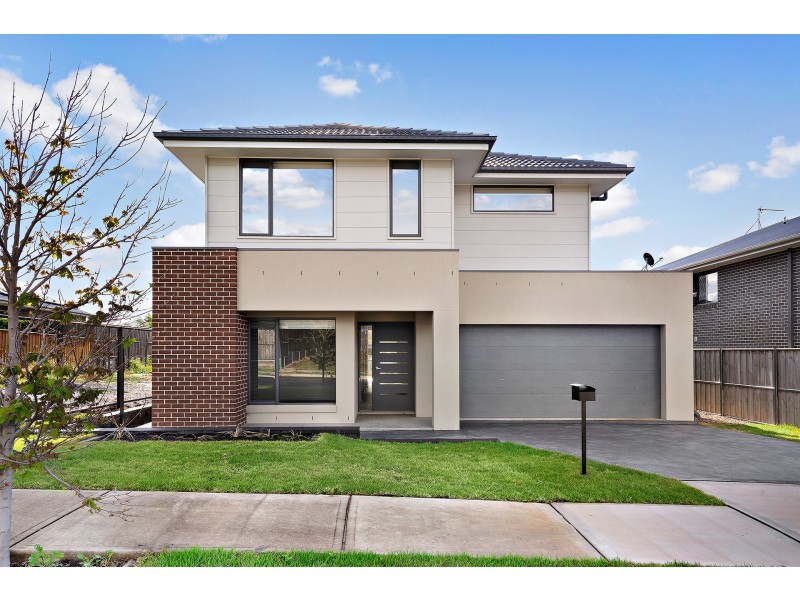 14 Shale Hill Drive, Glenmore Park NSW 2745