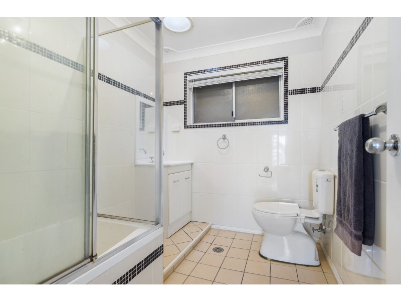 24 Dampier Avenue, Werrington County NSW 2747