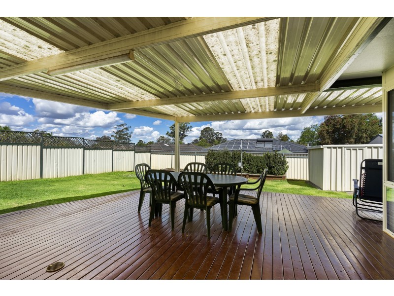 24 Dampier Avenue, Werrington County NSW 2747