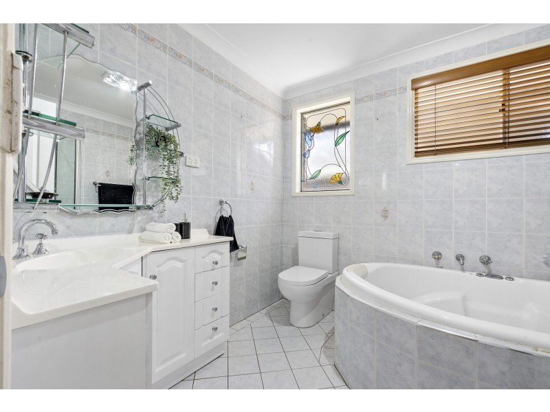 9 Blue Gum Drive, South Penrith NSW 2750