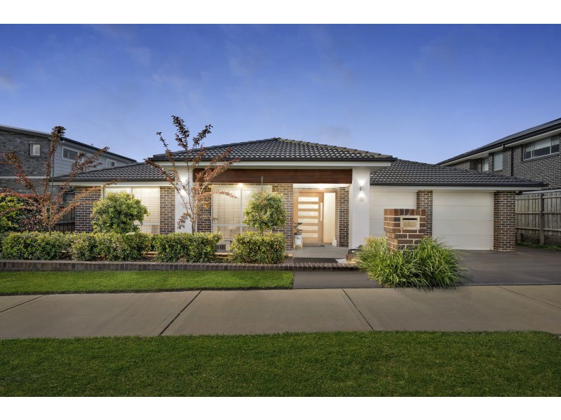 8 Macadamia Court, Kingswood NSW 2747