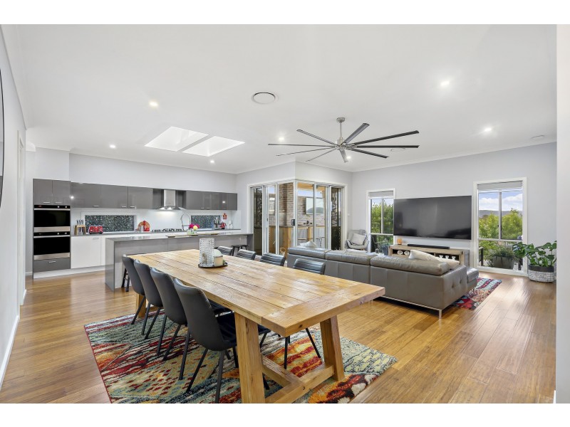 8 Macadamia Court, Kingswood NSW 2747