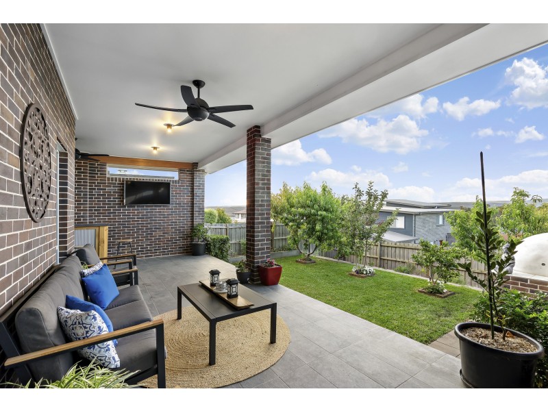 8 Macadamia Court, Kingswood NSW 2747