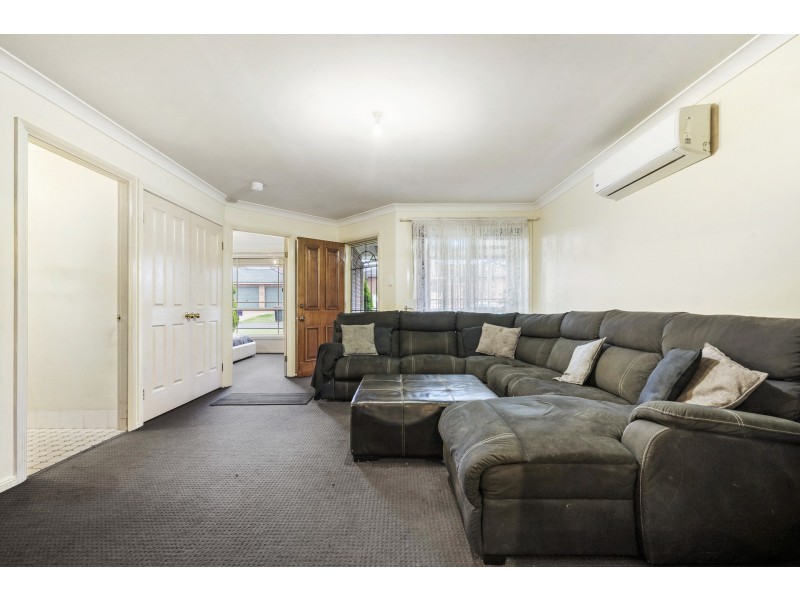 1a Andrew Thompson Place, Colyton NSW 2760