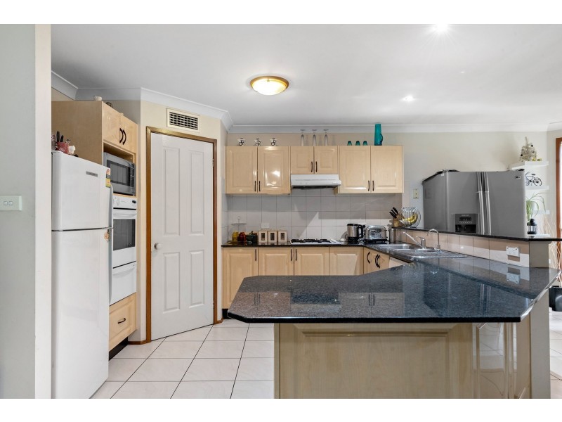 13 Briery Place, Cranebrook NSW 2749