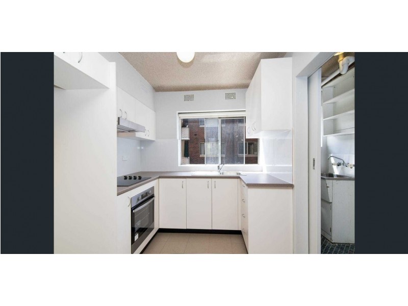 2/12 Thurston Street, Penrith NSW 2750