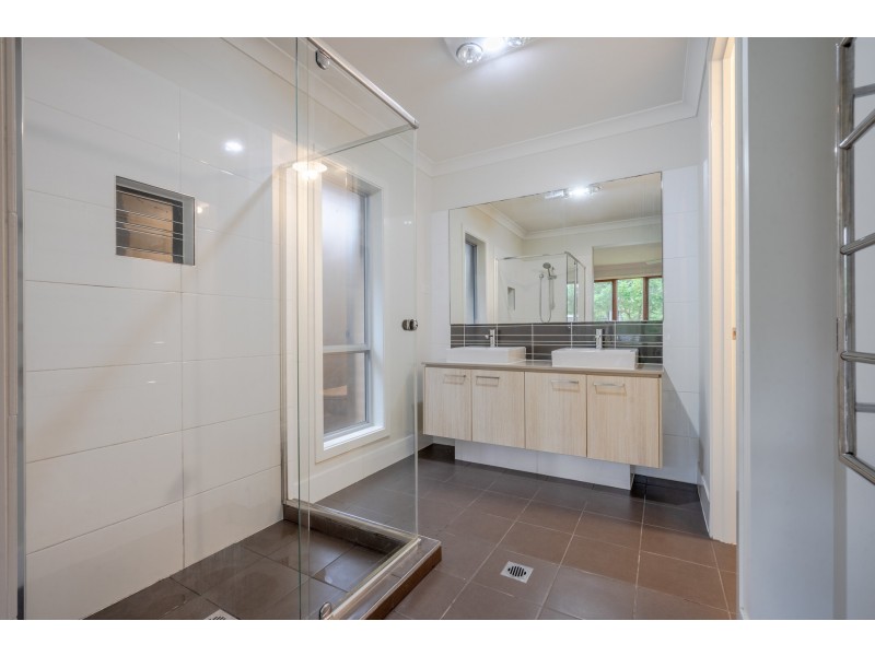 8 Domus Street, Glenmore Park NSW 2745