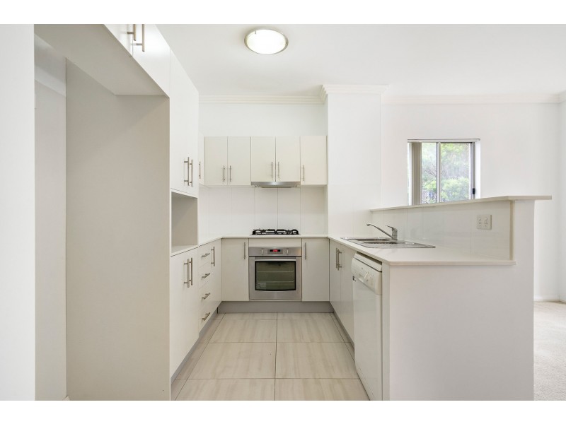 11/2-4 Fifth Avenue, Blacktown NSW 2148